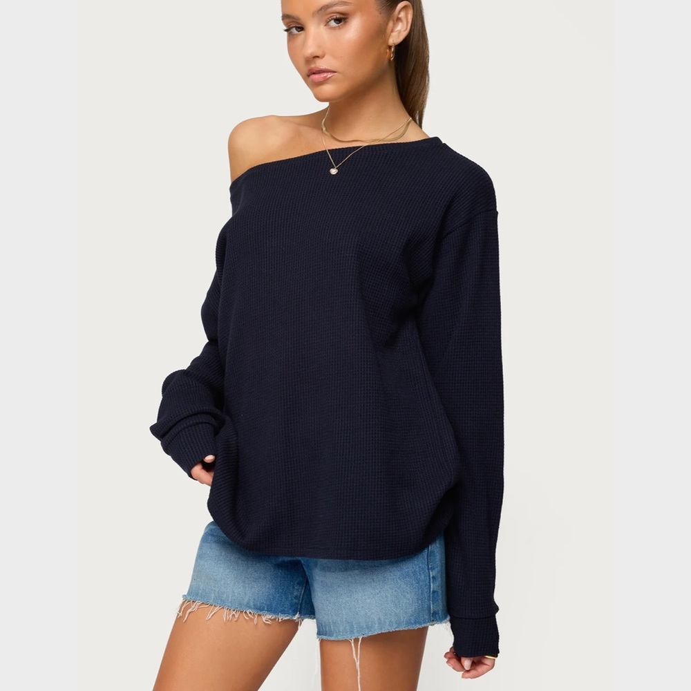 Edikted Navy Off-Shoulder Long Sleeve Top - Picture 3 of 5